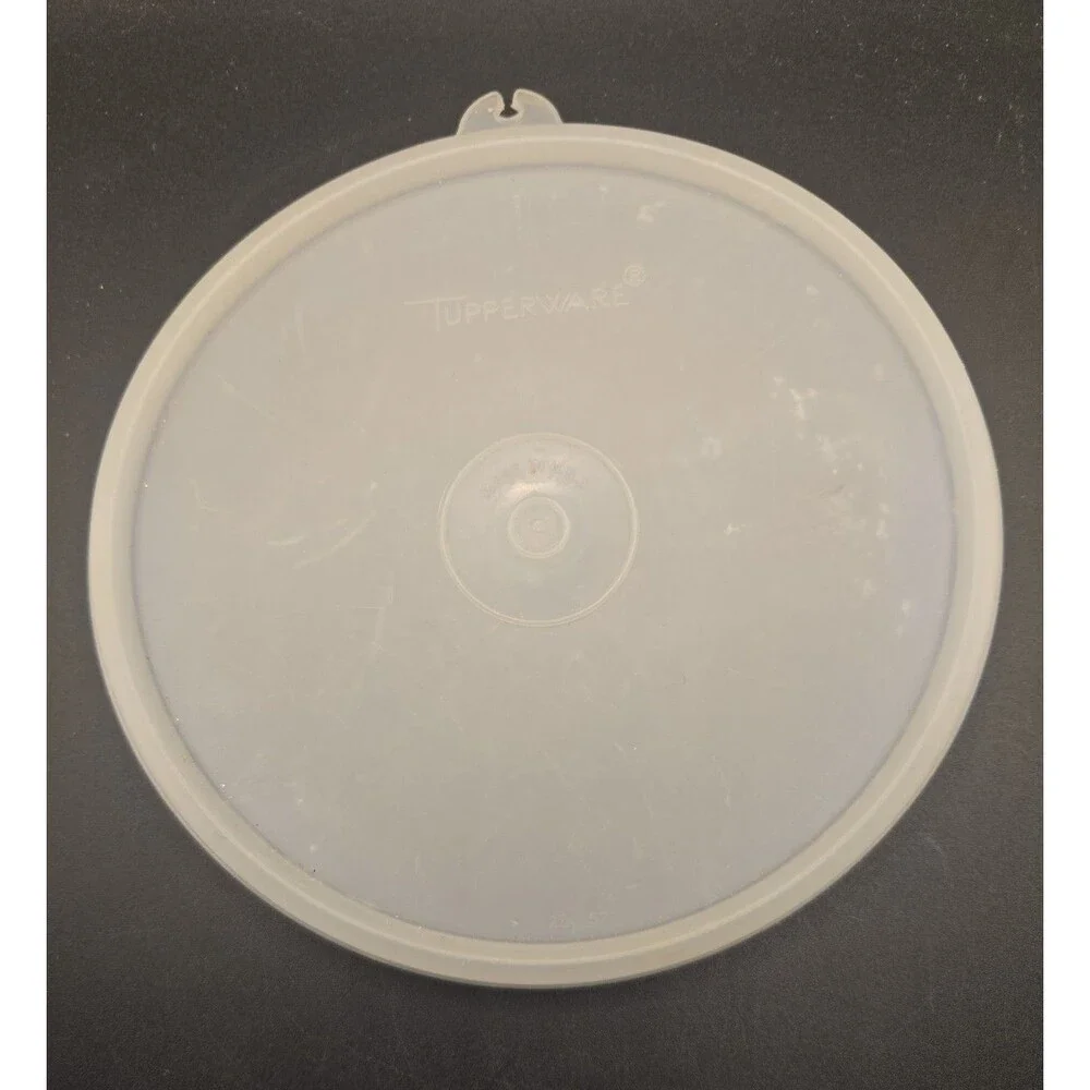 Vintage TUPPERWARE 238 5 1/2